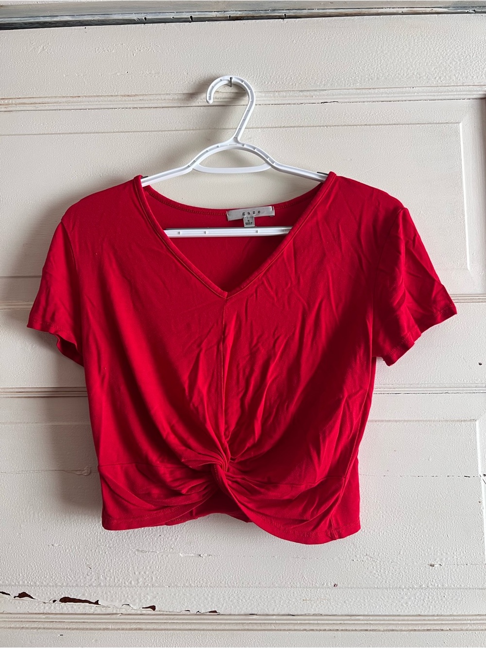 gaze Red V-Neck Twist Crop Top